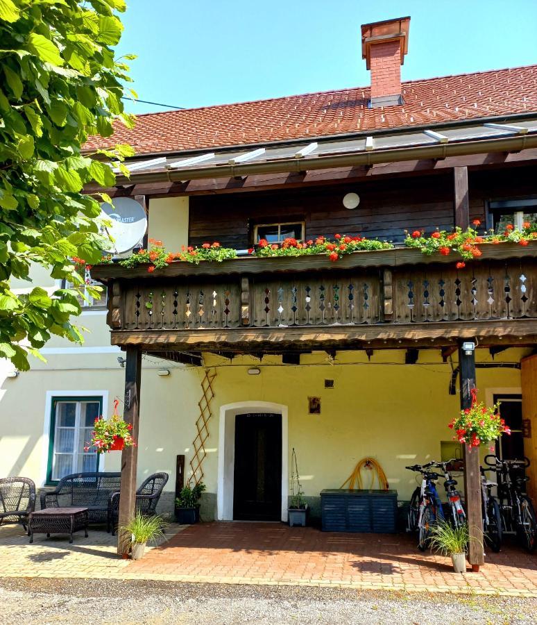 The Old School House Apartment Хермагор Екстериор снимка