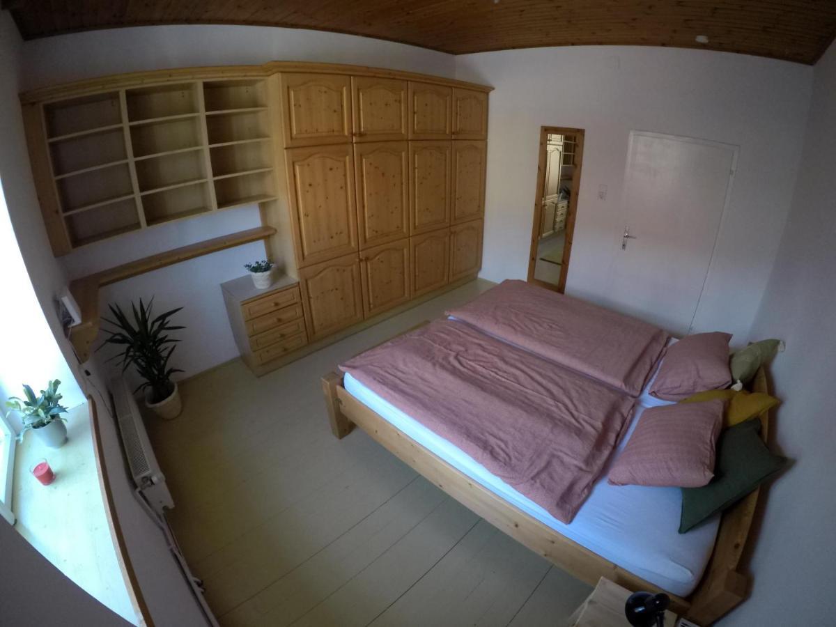 The Old School House Apartment Хермагор Екстериор снимка